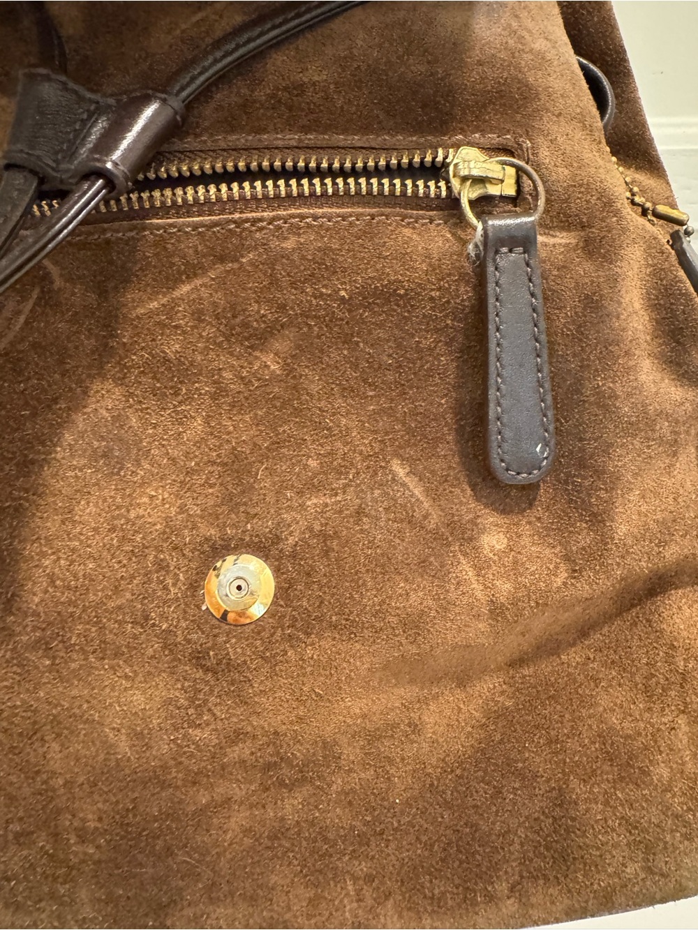 Vintage Coach Suede 9878 Leather Women's Drawstring Bucket Brown
Small Backpack - Picture 6 of 11